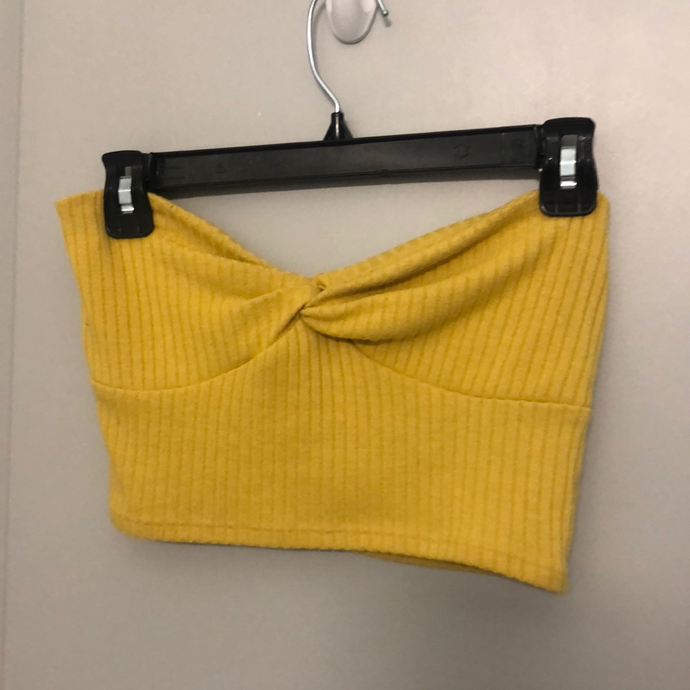 Twist front tube top